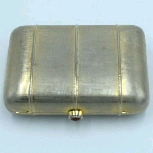 Vintage Judith Lieber Gold Metal Clutch Handbag - Picture 2 of 6